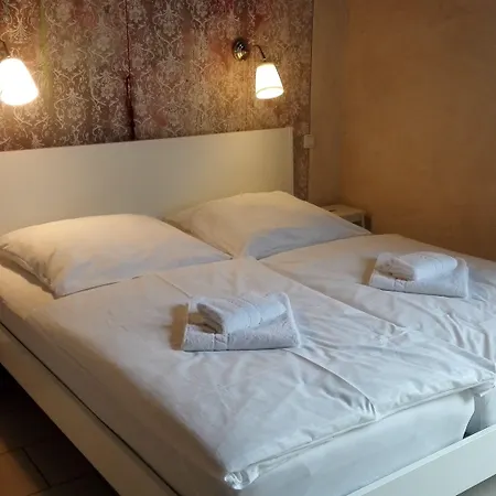 Pastis - Staffless With Self Check-in Hotel Pillig