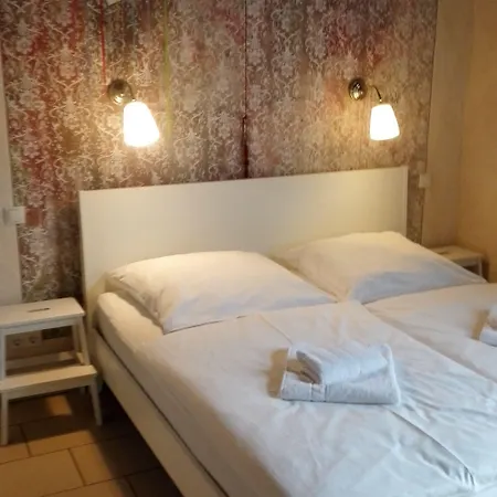 Pastis - Staffless With Self Check-in Hotel Pillig
