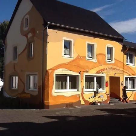 Pastis - Staffless With Self Check-in Отель Pillig