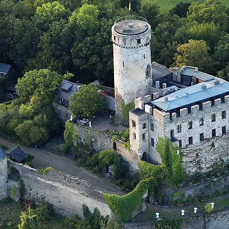 Pastis - Staffless With Self Check-in Pillig