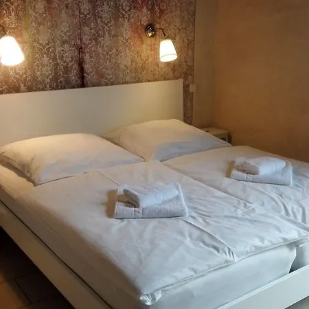 Pastis - Staffless With Self Check-in Hotel Pillig
