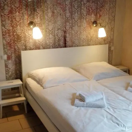 Pastis - Staffless With Self Check-in 3* Pillig