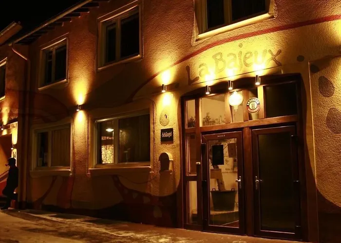 Pastis - Staffless With Self Check-in 3* Pillig