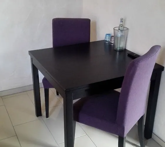 Pastis - Staffless With Self Check-in Pillig