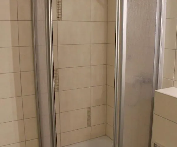 Pastis - Staffless With Self Check-in Pillig