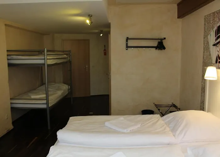 Pastis - Staffless With Self Check-in 3* Pillig