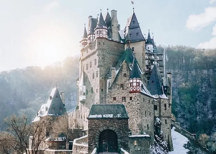 Pastis - Staffless With Self Check-in 3* Pillig